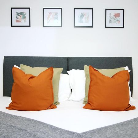 No 49 City Apartments, Perfect For Business And Leisure Stays, 10 Min Drive Into City Centre, Easy Access To Local Transport, 1Br And 2Br Available, Free Parking Cardiff Kültér fotó