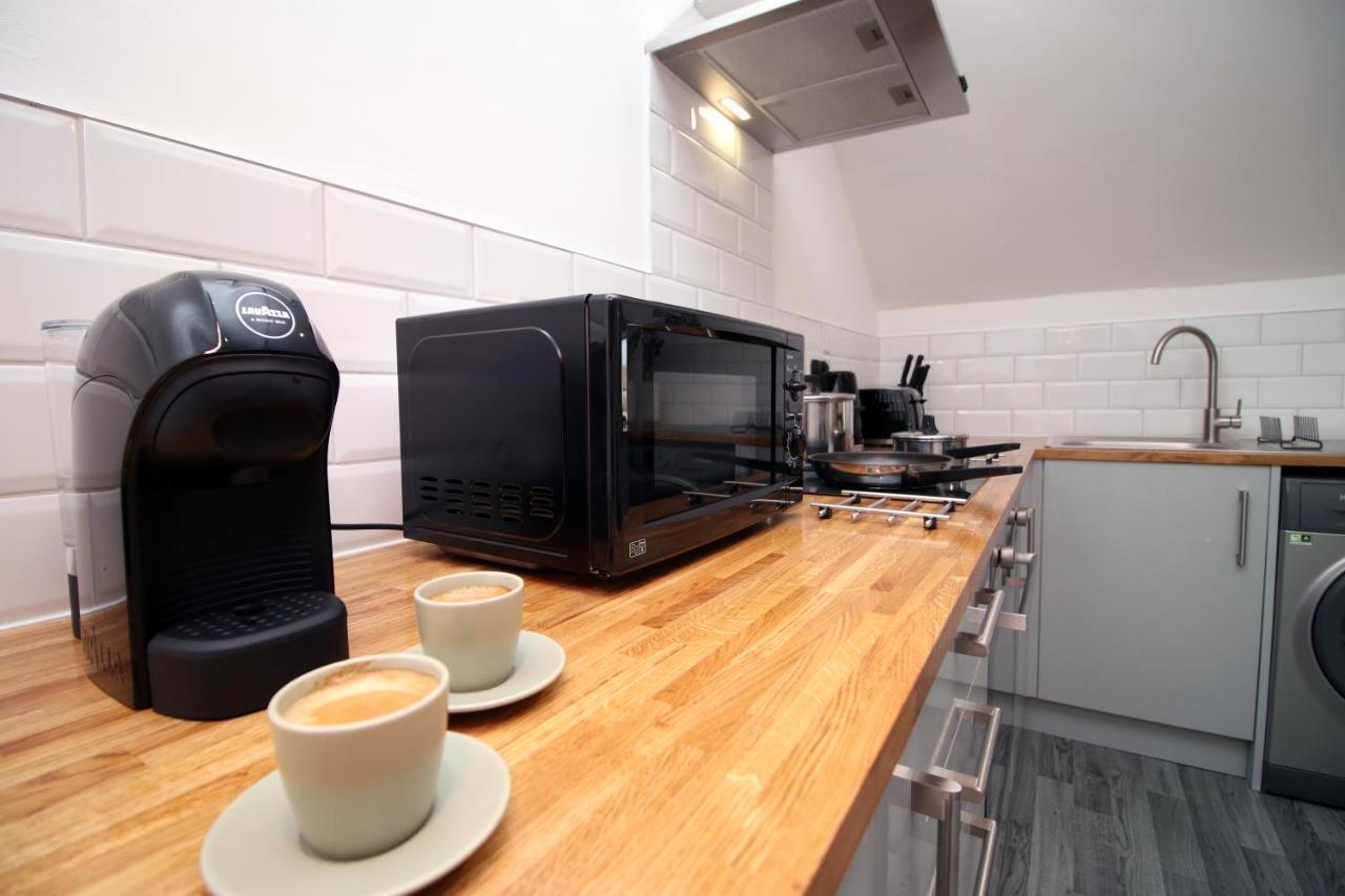 No 49 City Apartments, Perfect For Business And Leisure Stays, 10 Min Drive Into City Centre, Easy Access To Local Transport, 1Br And 2Br Available, Free Parking Cardiff Kültér fotó