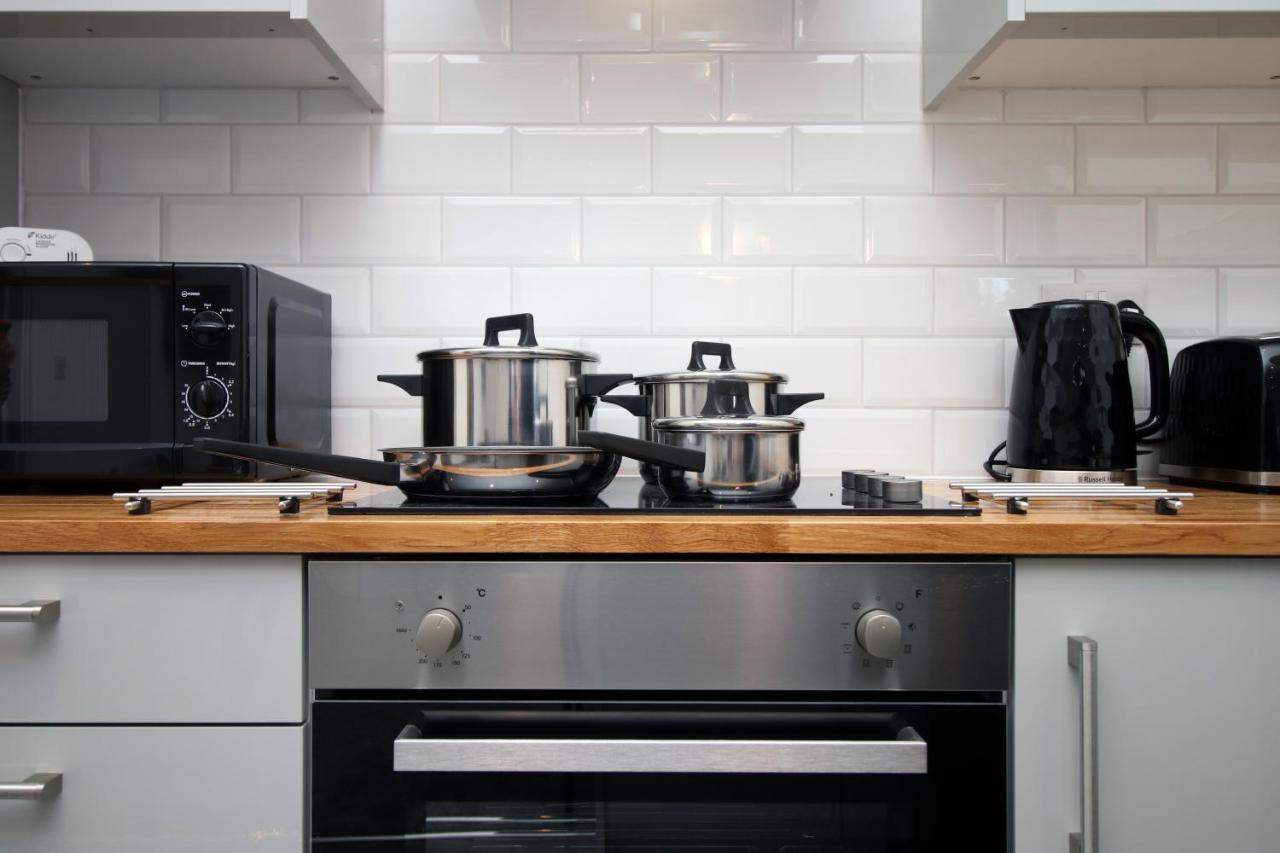 No 49 City Apartments, Perfect For Business And Leisure Stays, 10 Min Drive Into City Centre, Easy Access To Local Transport, 1Br And 2Br Available, Free Parking Cardiff Kültér fotó