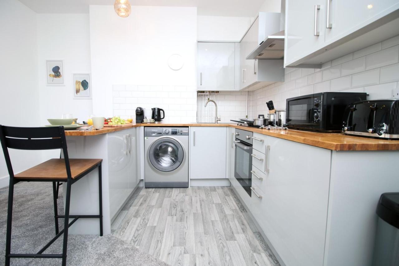No 49 City Apartments, Perfect For Business And Leisure Stays, 10 Min Drive Into City Centre, Easy Access To Local Transport, 1Br And 2Br Available, Free Parking Cardiff Kültér fotó
