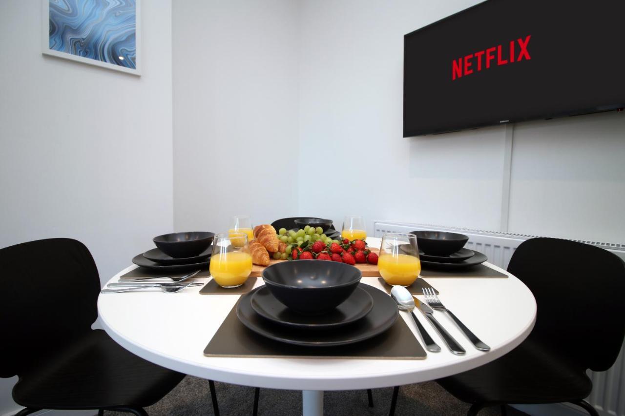 No 49 City Apartments, Perfect For Business And Leisure Stays, 10 Min Drive Into City Centre, Easy Access To Local Transport, 1Br And 2Br Available, Free Parking Cardiff Kültér fotó
