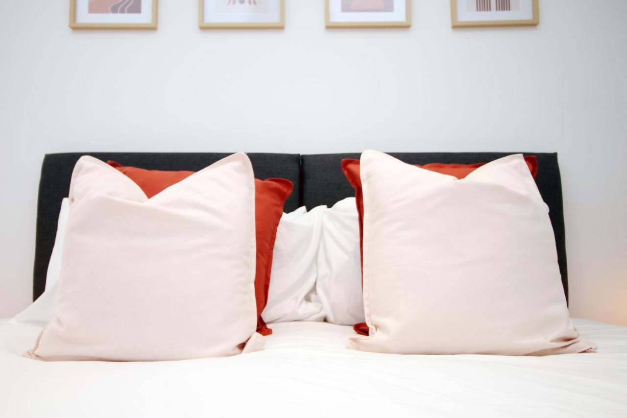No 49 City Apartments, Perfect For Business And Leisure Stays, 10 Min Drive Into City Centre, Easy Access To Local Transport, 1Br And 2Br Available, Free Parking Cardiff Kültér fotó