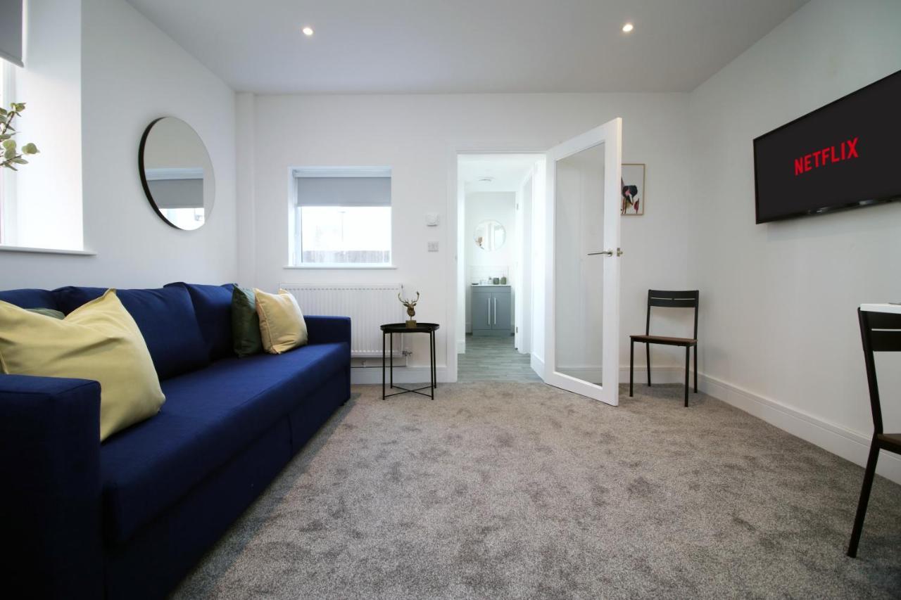 No 49 City Apartments, Perfect For Business And Leisure Stays, 10 Min Drive Into City Centre, Easy Access To Local Transport, 1Br And 2Br Available, Free Parking Cardiff Kültér fotó