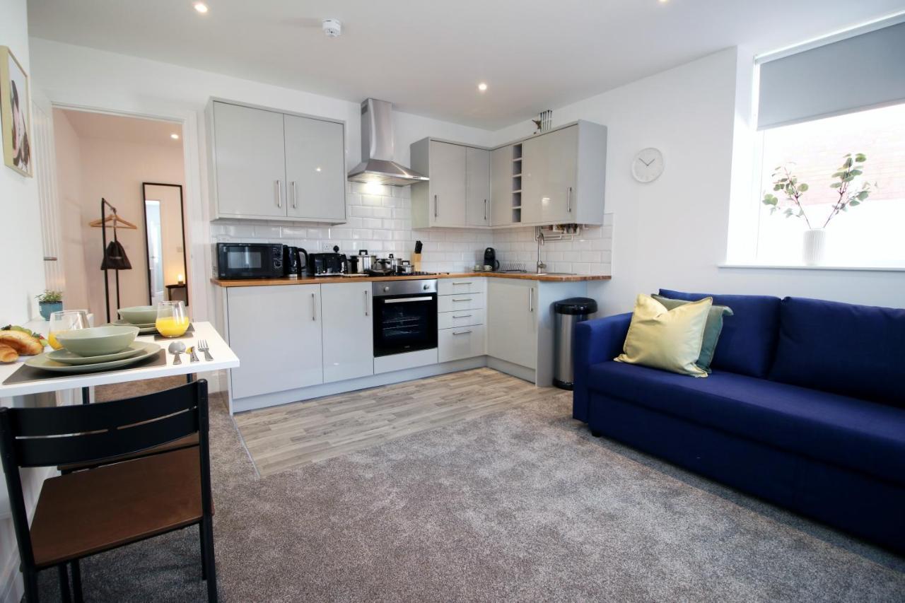 No 49 City Apartments, Perfect For Business And Leisure Stays, 10 Min Drive Into City Centre, Easy Access To Local Transport, 1Br And 2Br Available, Free Parking Cardiff Kültér fotó