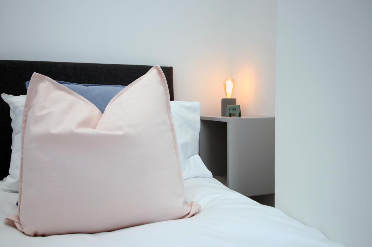No 49 City Apartments, Perfect For Business And Leisure Stays, 10 Min Drive Into City Centre, Easy Access To Local Transport, 1Br And 2Br Available, Free Parking Cardiff Kültér fotó