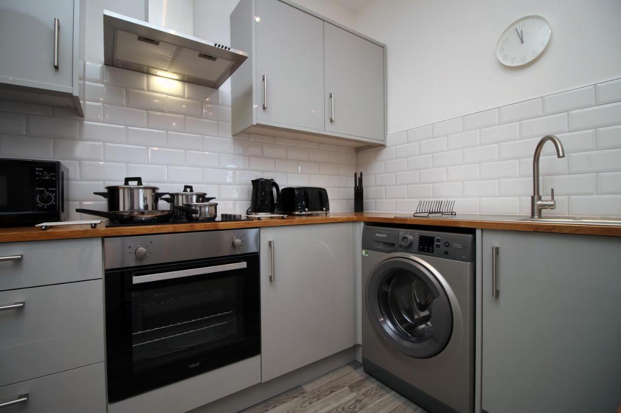 No 49 City Apartments, Perfect For Business And Leisure Stays, 10 Min Drive Into City Centre, Easy Access To Local Transport, 1Br And 2Br Available, Free Parking Cardiff Kültér fotó