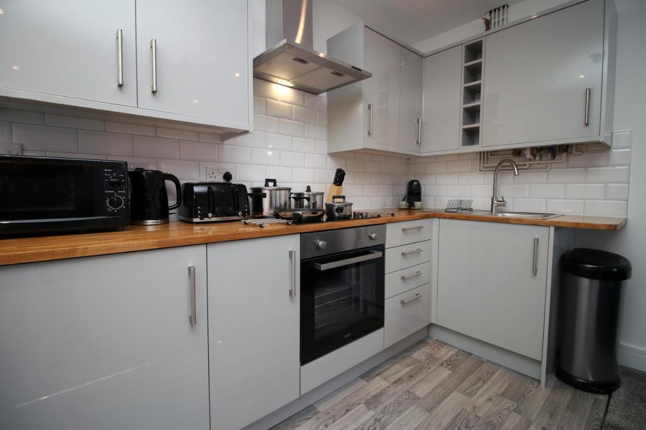 No 49 City Apartments, Perfect For Business And Leisure Stays, 10 Min Drive Into City Centre, Easy Access To Local Transport, 1Br And 2Br Available, Free Parking Cardiff Kültér fotó